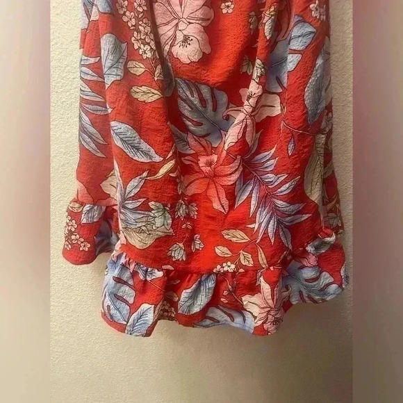 ⚡️Forever 21 Red Floral Mini Dress - Picture 4 of 5